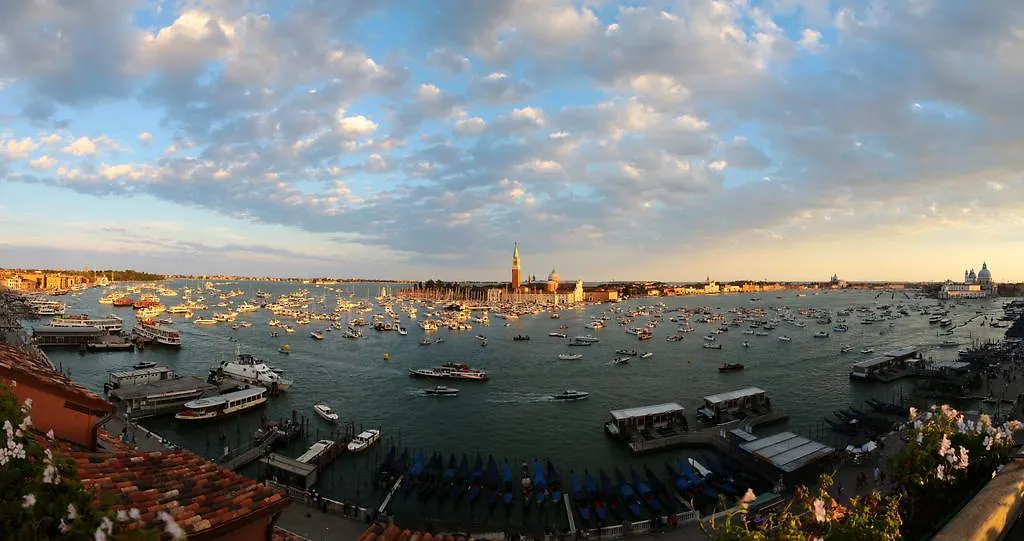 Londra Palace Venezia Italy