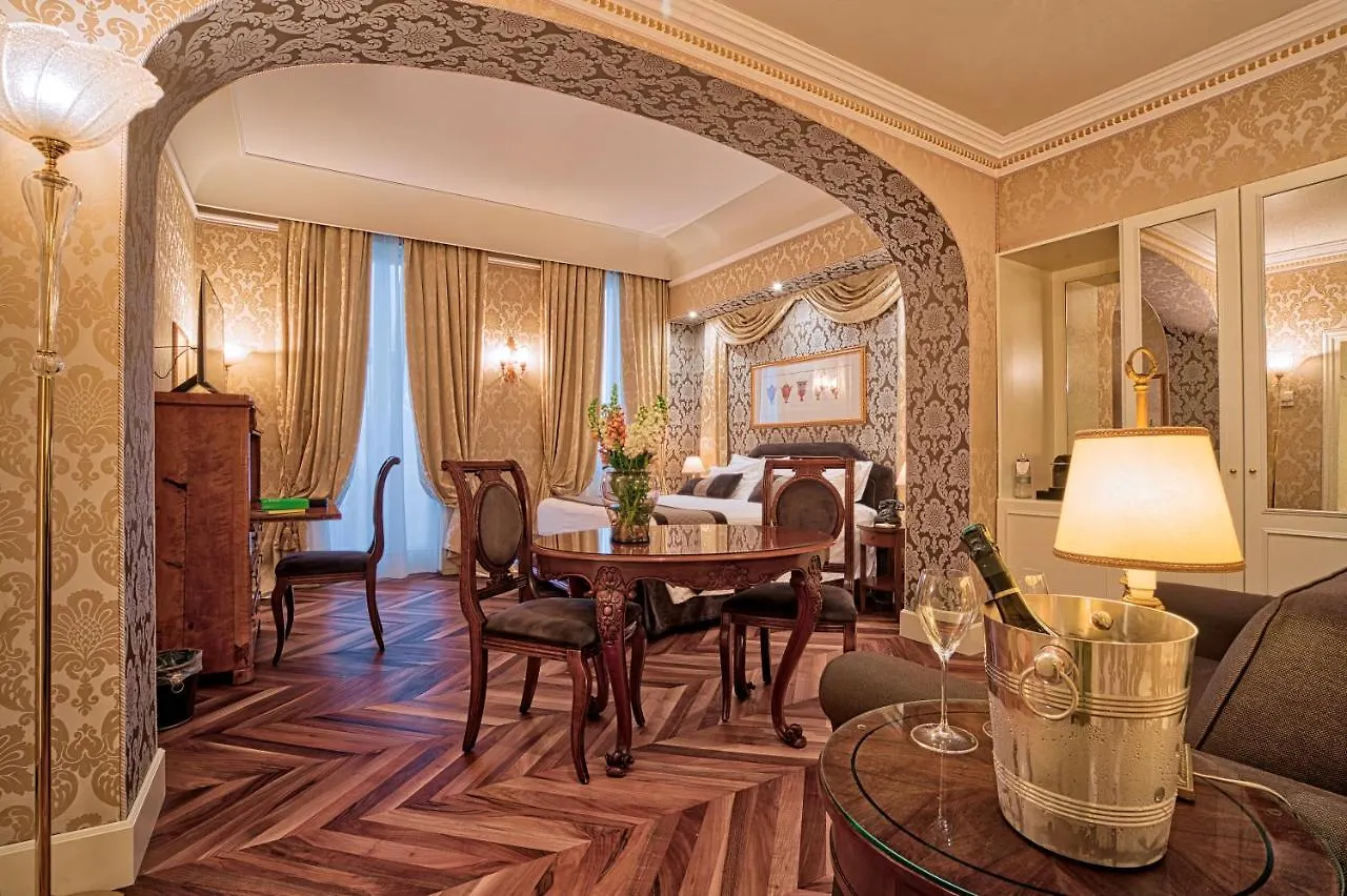 Londra Palace Venezia Italy
